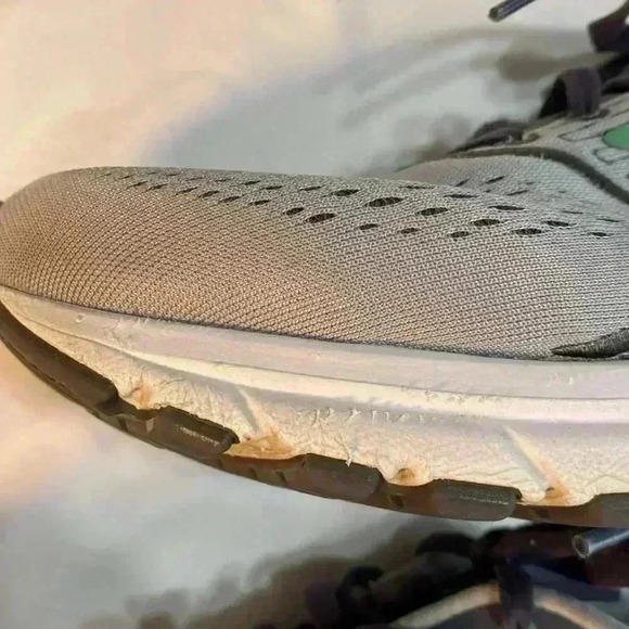 Brooks Ariel 20 Gray & Green Woman’s Running Tennis Shoes. Size 10. - Picture 13 of 16